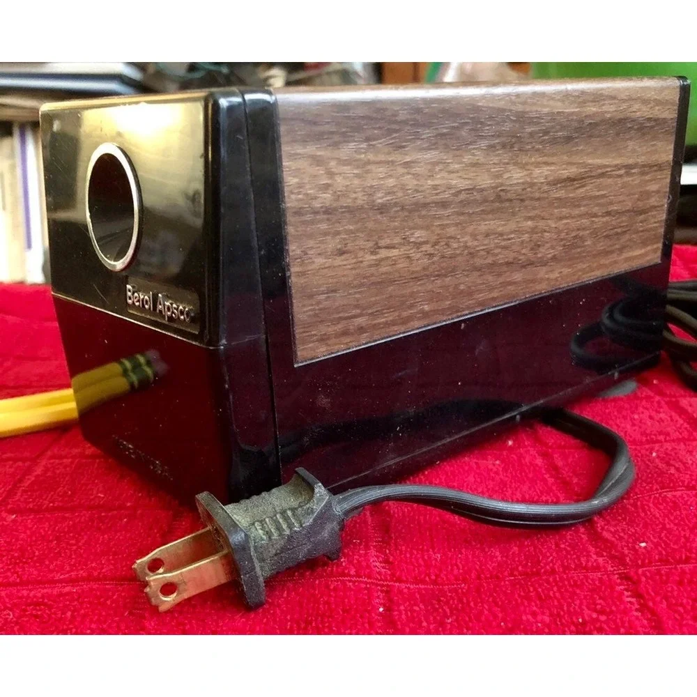 Berol Apsco AP2001 Electric Pencil Sharpener Woodgrain Black Made in USA